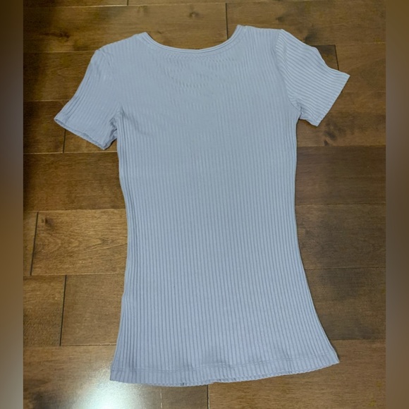 Dynamite T-shirt - Picture 2 of 2